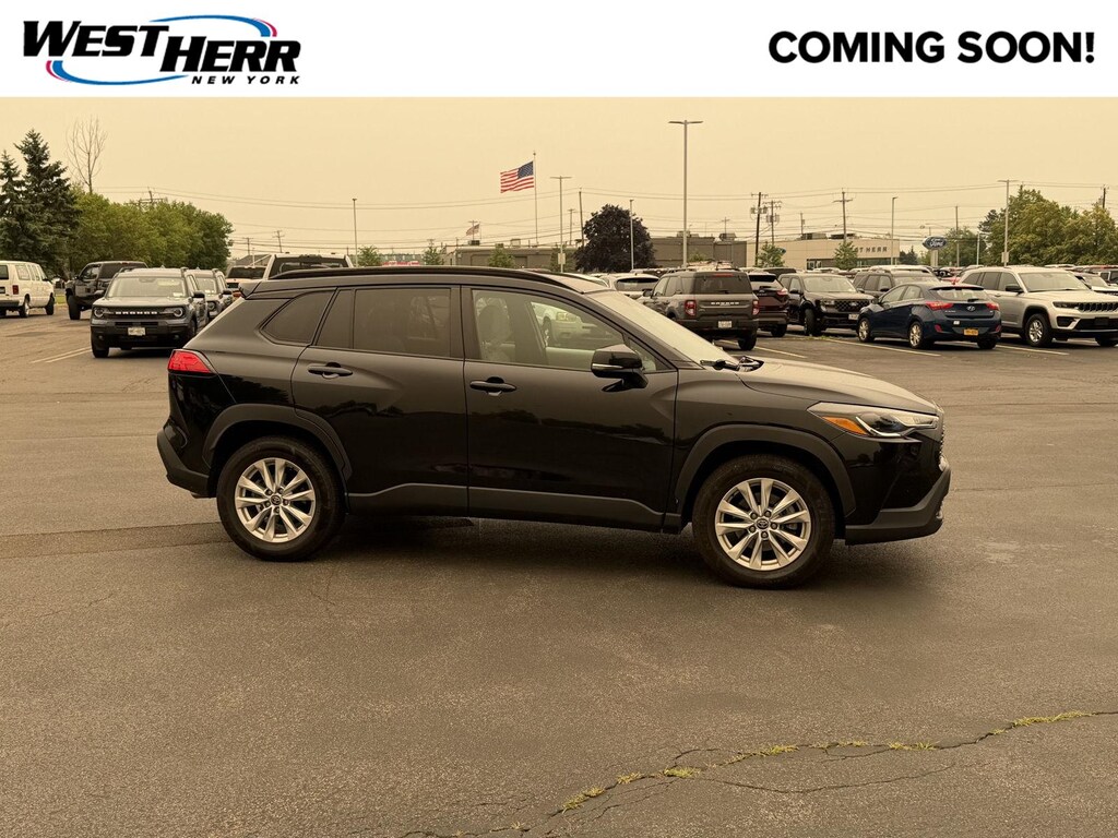 Used 2023 Toyota Corolla Cross LE SUV