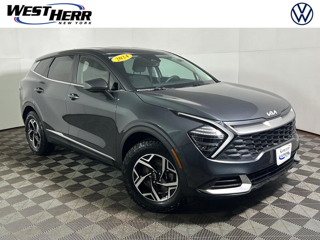 Used 2024 Kia Sportage LX SUV