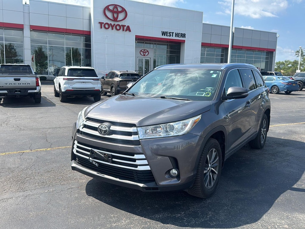 Used 2018 Toyota Highlander XLE SUV