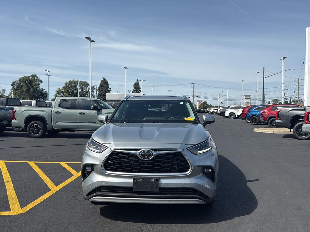 Used 2021 Toyota Highlander Platinum SUV