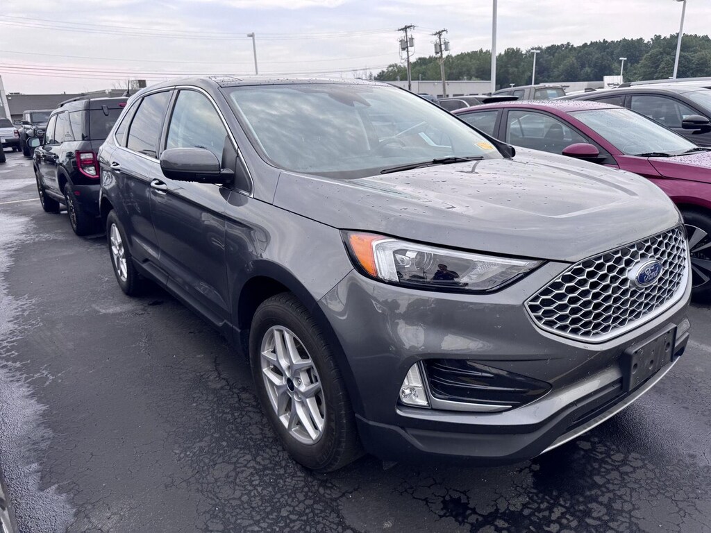 Used 2024 Ford Edge SEL SUV