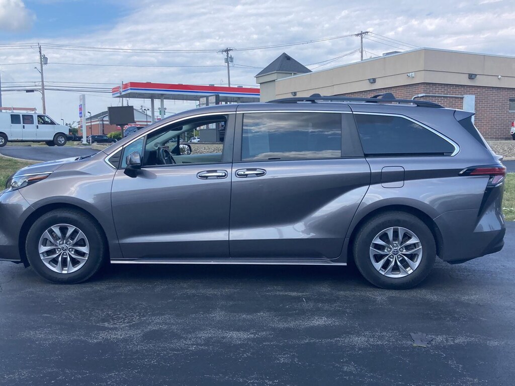 Used 2022 Toyota Sienna WG