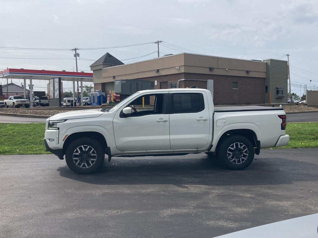 Used 2024 Nissan Frontier SL Truck