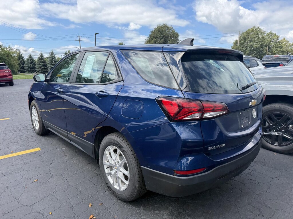 Used 2022 Chevrolet Equinox LS SUV