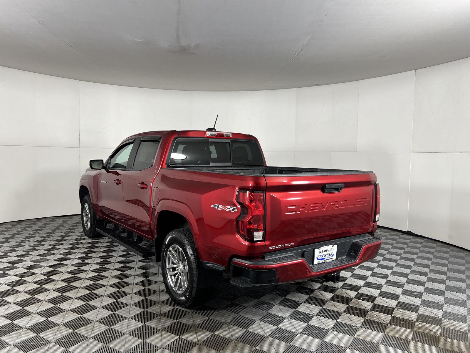 Used 2024 Chevrolet Colorado 4WD LT Truck