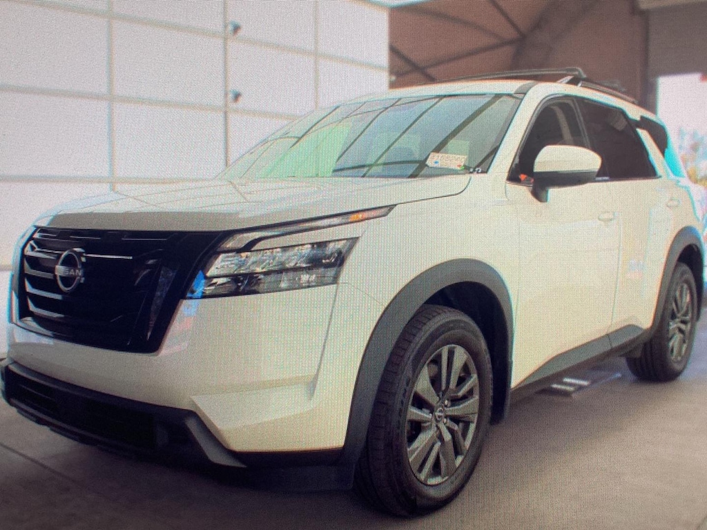 Used 2023 Nissan Pathfinder SV SUV