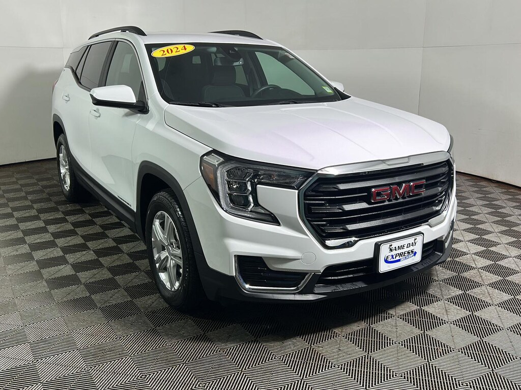Used 2024 GMC Terrain SLE SUV