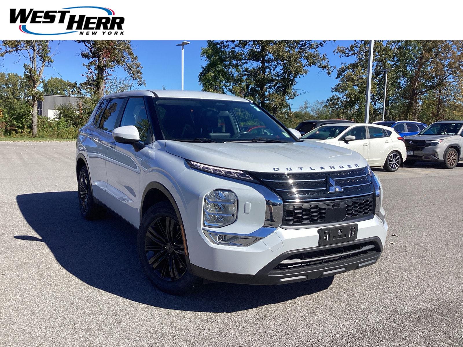 Used 2024 Mitsubishi Outlander ES S-AWC
