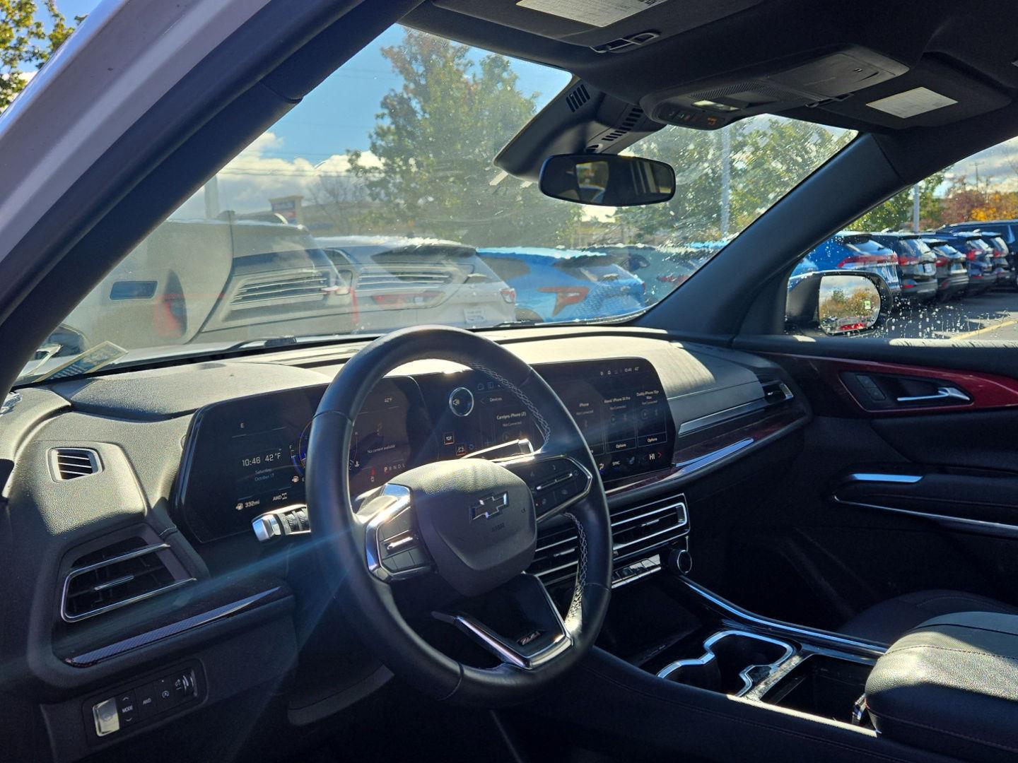 Used 2025 Chevrolet Traverse AWD Z71 SUV