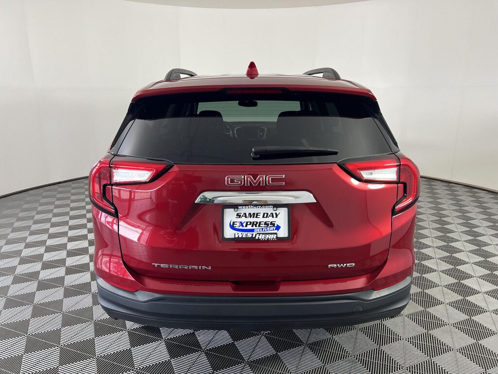 Used 2024 GMC Terrain UV