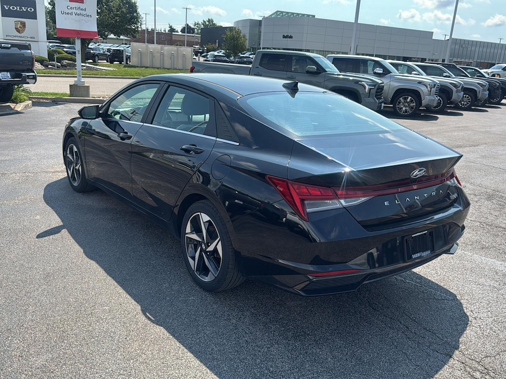 Used 2023 Hyundai Elantra Hybrid Limited Sedan