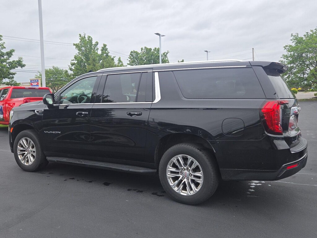 Used 2022 GMC Yukon XL SLE SUV