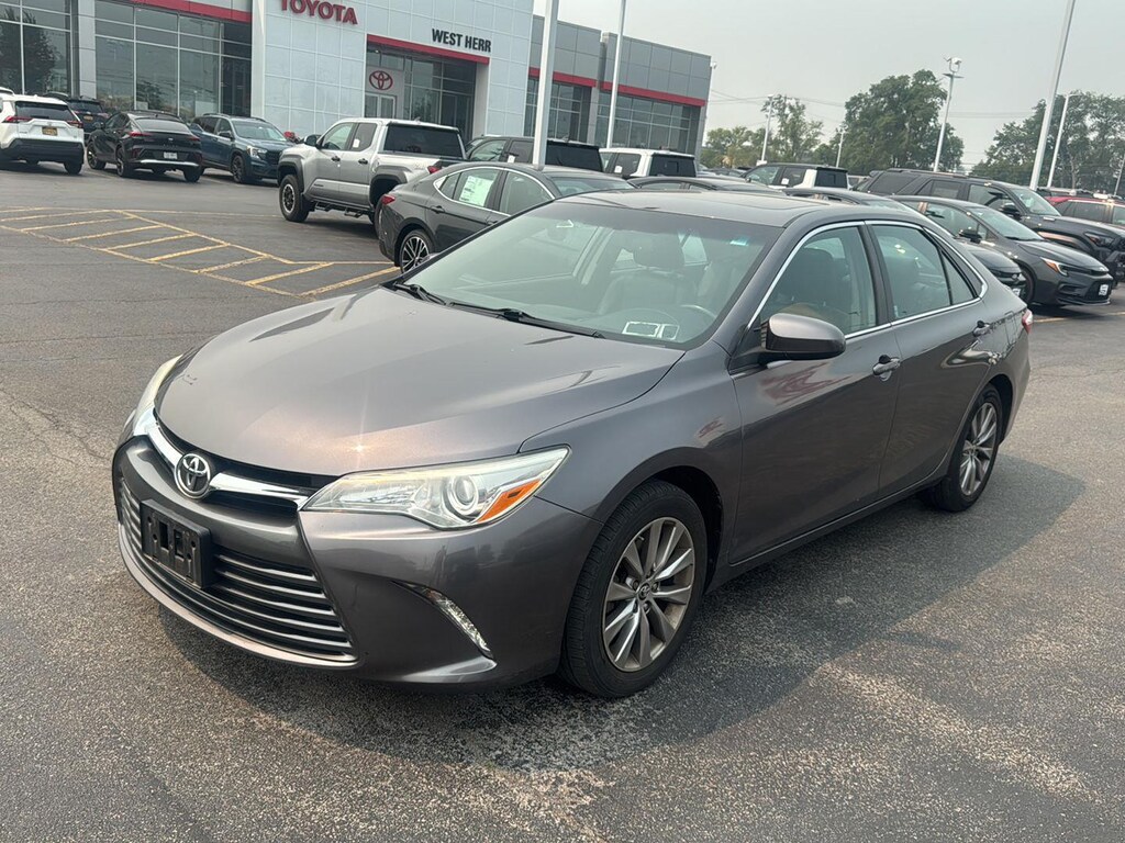 Used 2015 Toyota Camry LE Sedan
