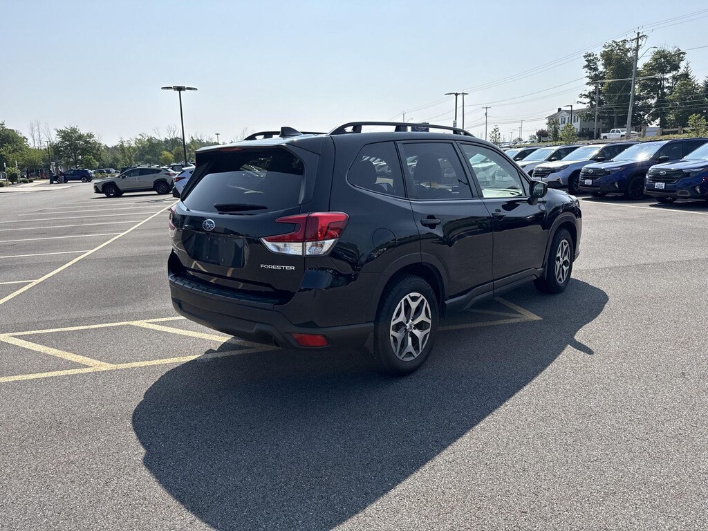 Used 2024 Subaru Forester Premium SUV