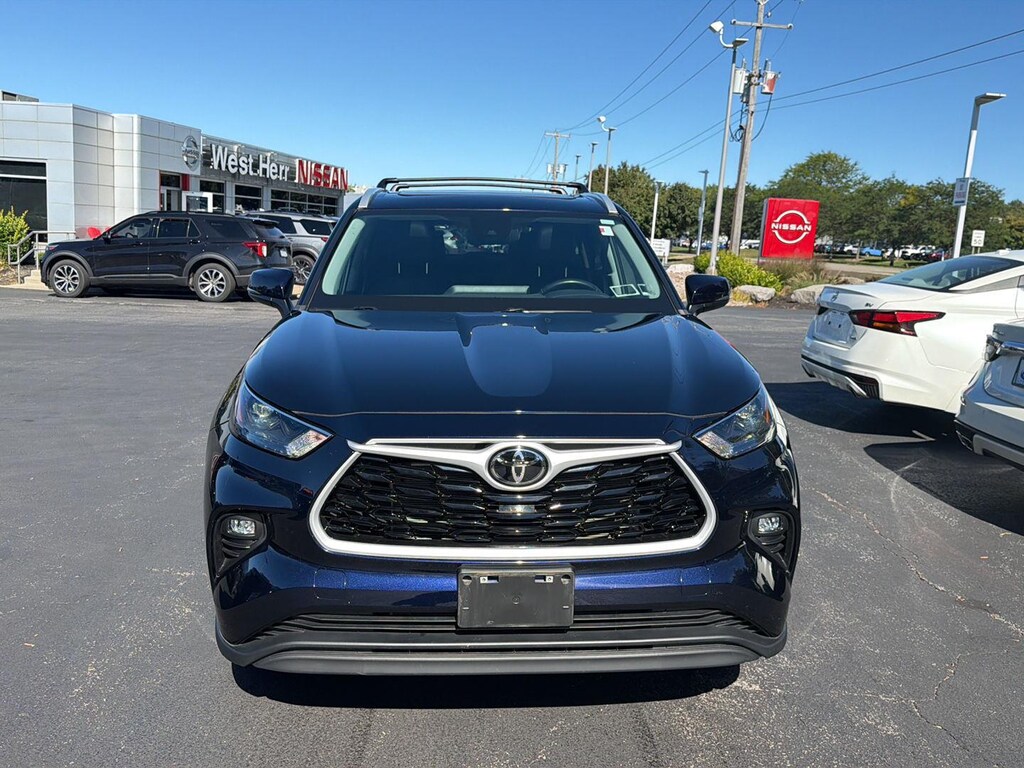 Used 2023 Toyota Highlander XLE SUV