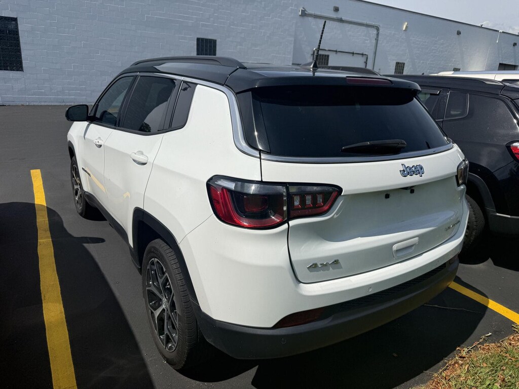 Used 2024 Jeep Compass Limited SUV
