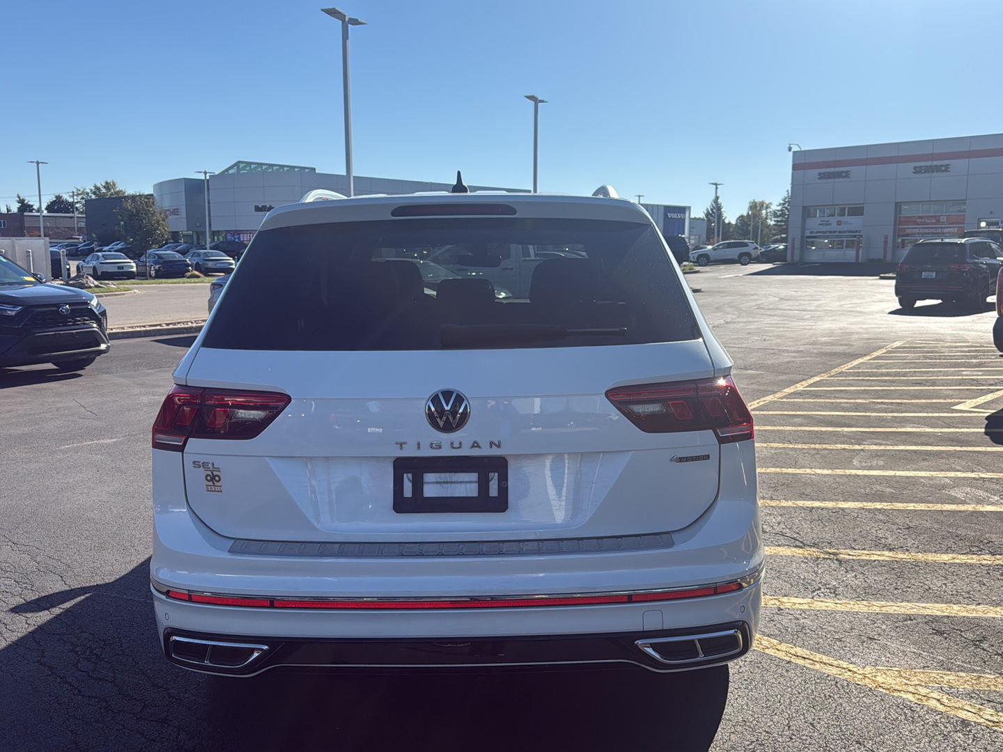 Used 2022 Volkswagen Tiguan SEL R-Line SUV