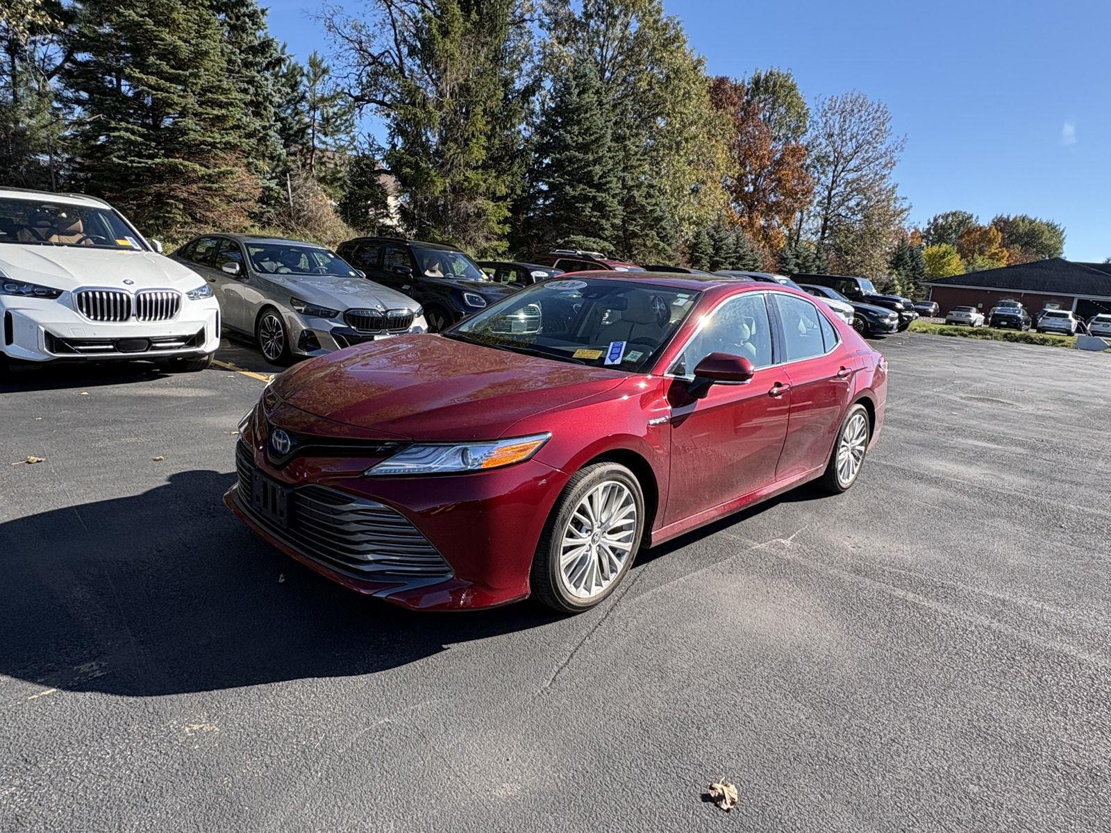 Used 2020 Toyota Camry Hybrid XLE Sedan