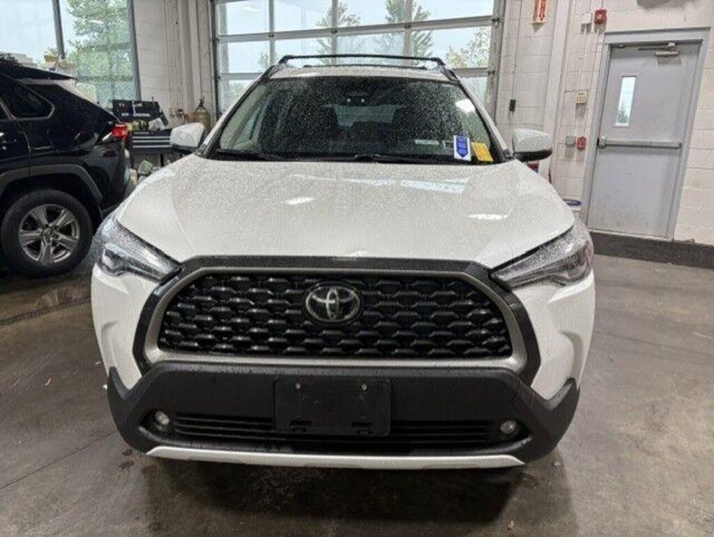 Certified 2023 Toyota Corolla Cross XLE