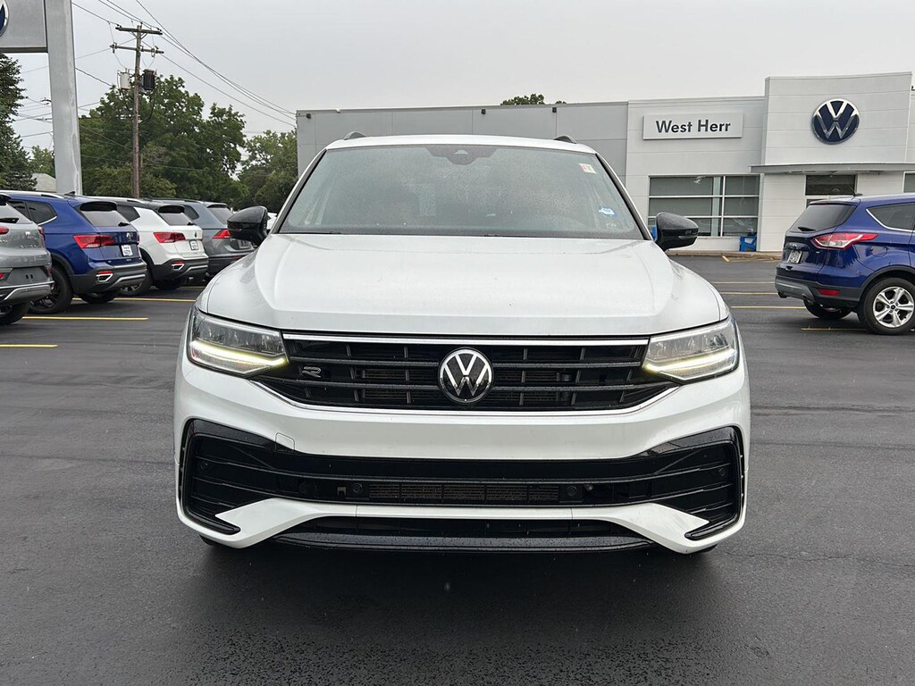 Certified 2022 Volkswagen Tiguan SE R-Line Black SUV