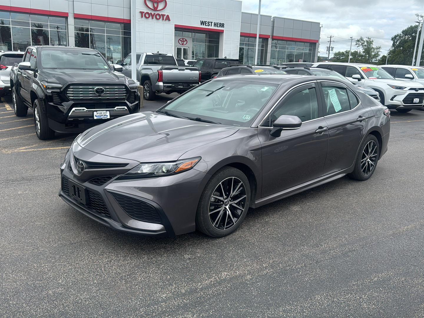 2023 Toyota Camry 3