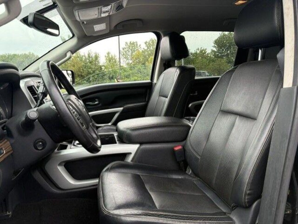 Used 2018 Nissan Titan SL Truck