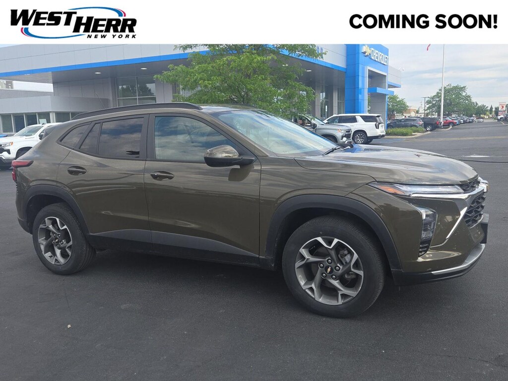 Used 2024 Chevrolet Trax LT SUV
