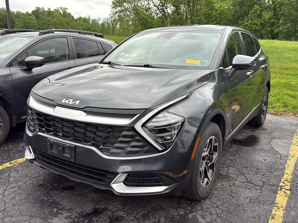 Used 2024 Kia Sportage LX SUV