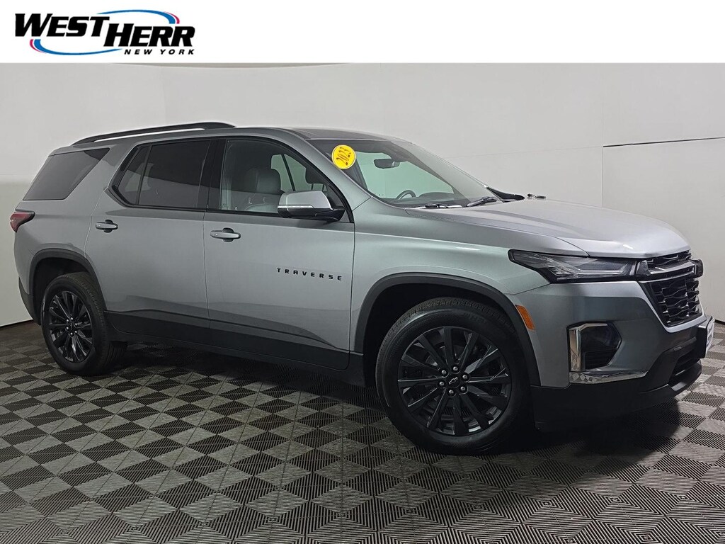Used 2023 Chevrolet Traverse RS SUV