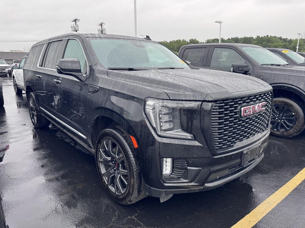 Used 2023 GMC Yukon XL Denali SUV