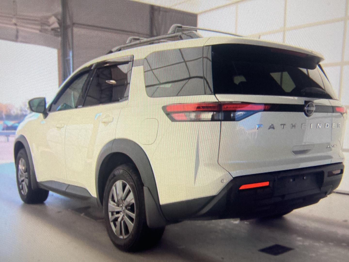 Used 2024 Nissan Pathfinder SV SUV