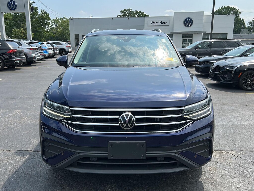Used 2022 Volkswagen Tiguan SE SUV