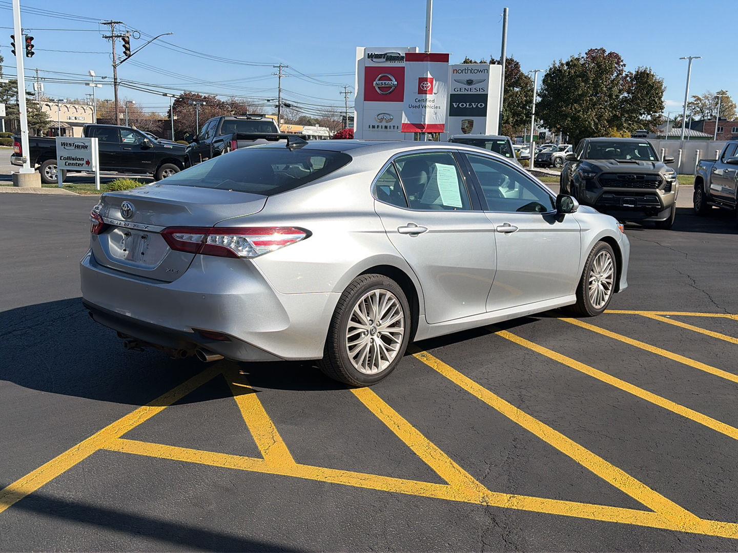 Used 2019 Toyota Camry XLE V6 Sedan