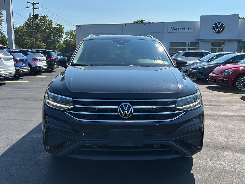 Certified 2024 Volkswagen Tiguan SE SUV