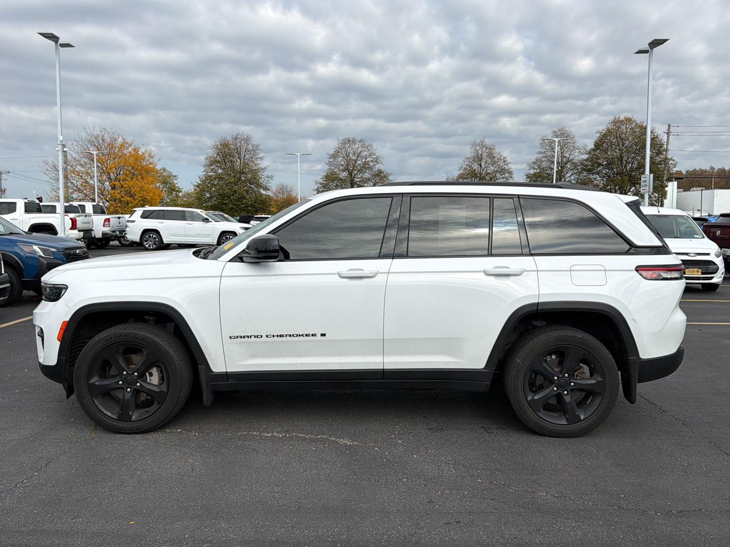 Used 2023 Jeep Grand Cherokee Altitude X SUV