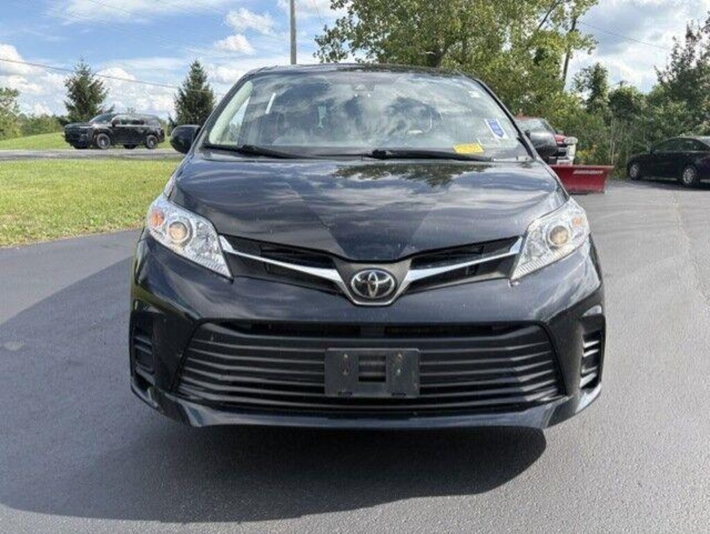 Used 2019 Toyota Sienna LE Van