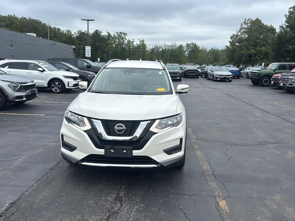 Used 2020 Nissan Rogue SV SUV