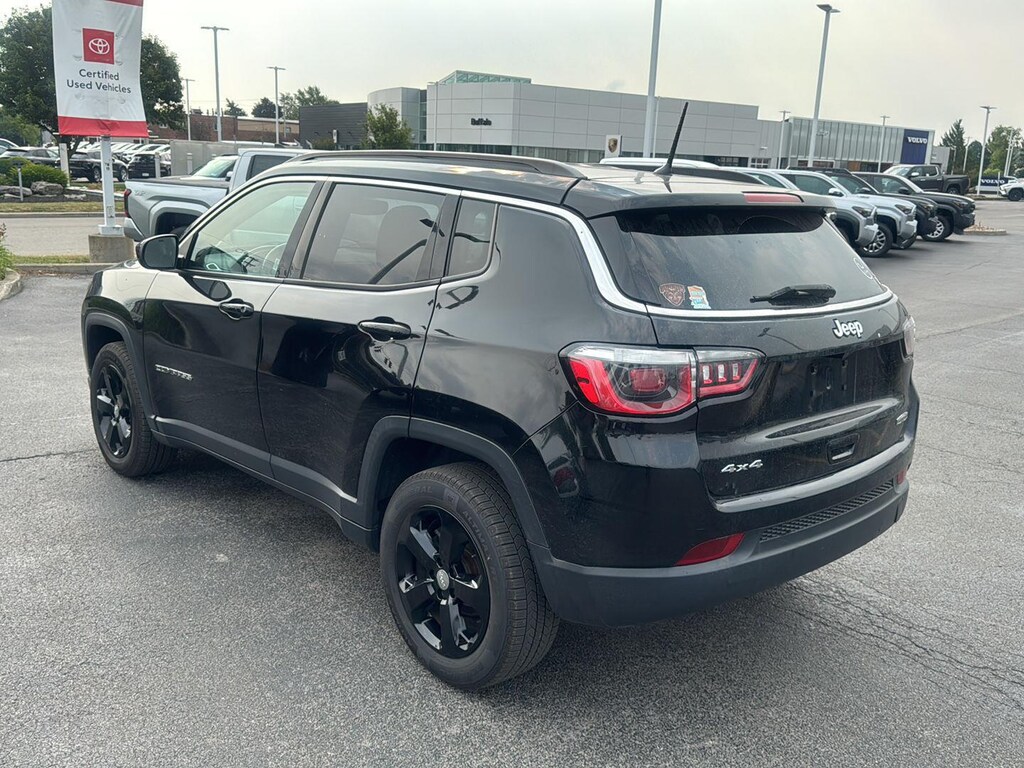 Used 2018 Jeep Compass Latitude SUV