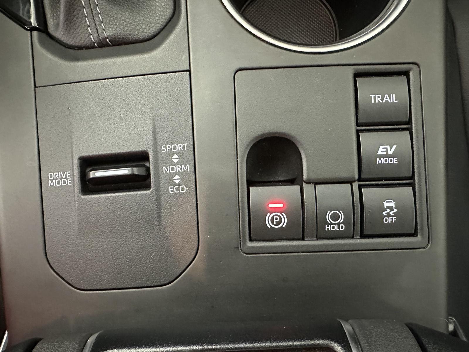 Used 2023 Toyota Highlander Hybrid XLE SUV