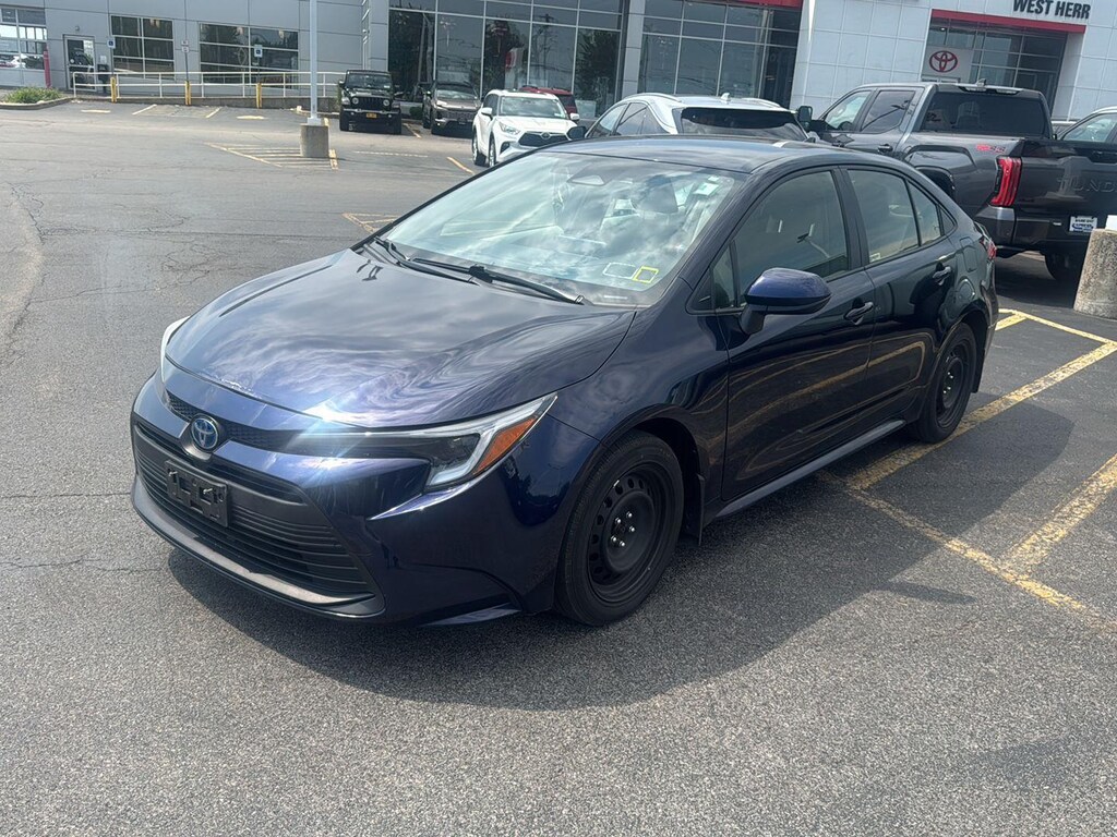 Certified 2025 Toyota Corolla Hybrid LE Sedan