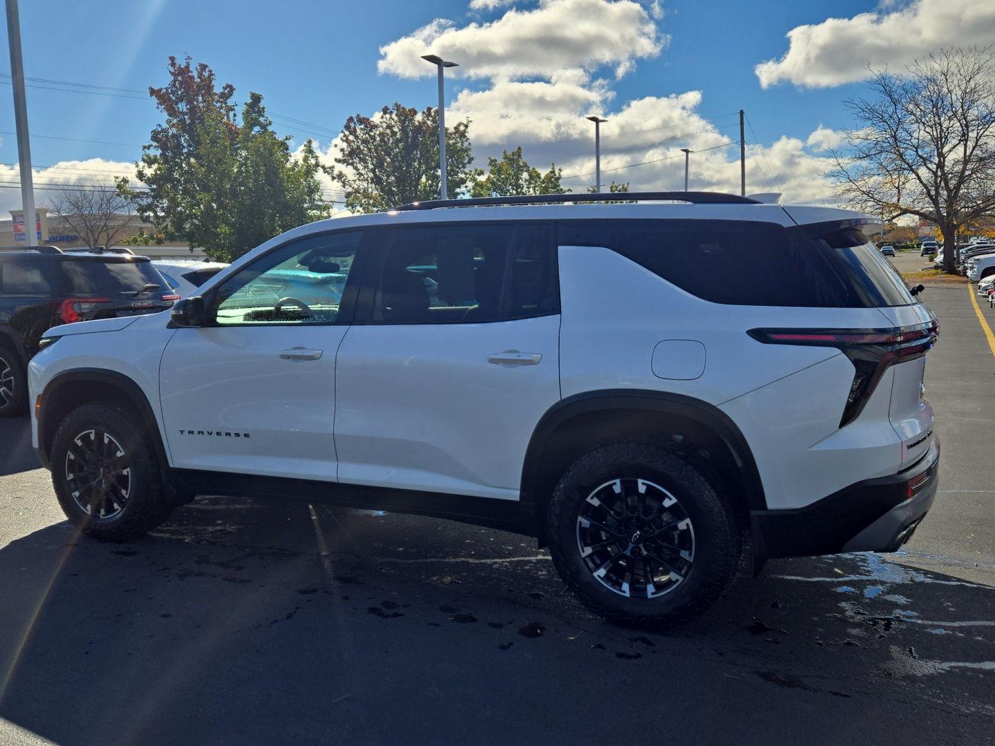 Used 2025 Chevrolet Traverse AWD Z71 SUV