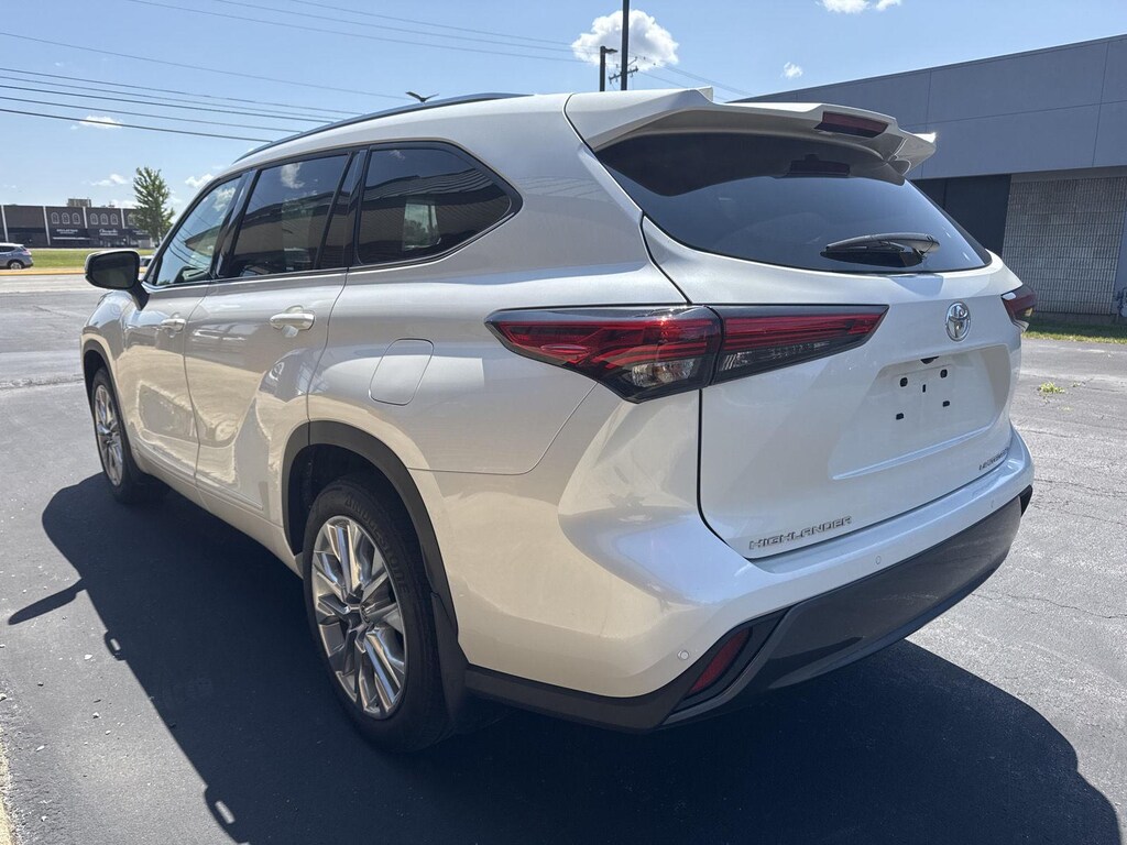 Used 2021 Toyota Highlander Limited SUV