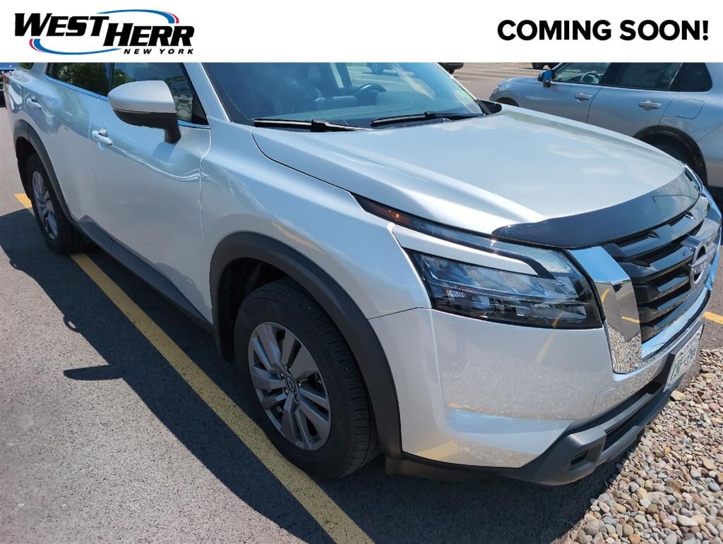 Used 2024 Nissan Pathfinder SV SUV