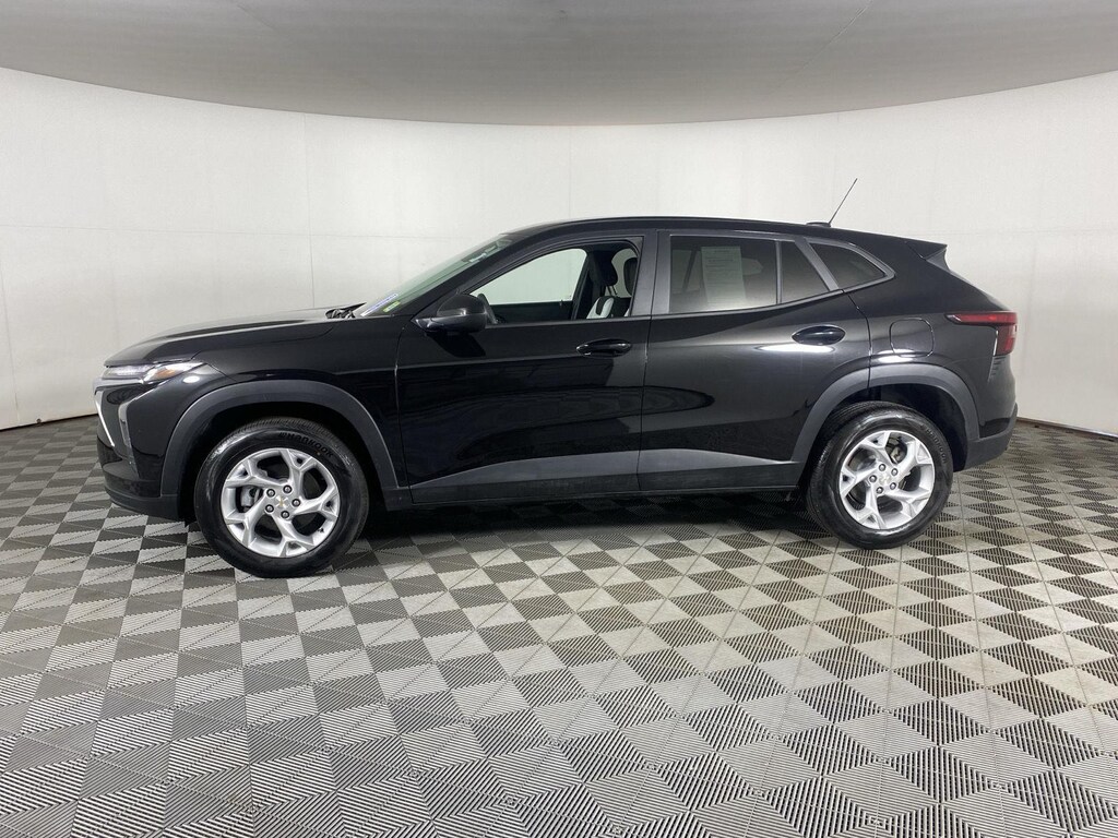 Used 2024 Chevrolet Trax LS SUV