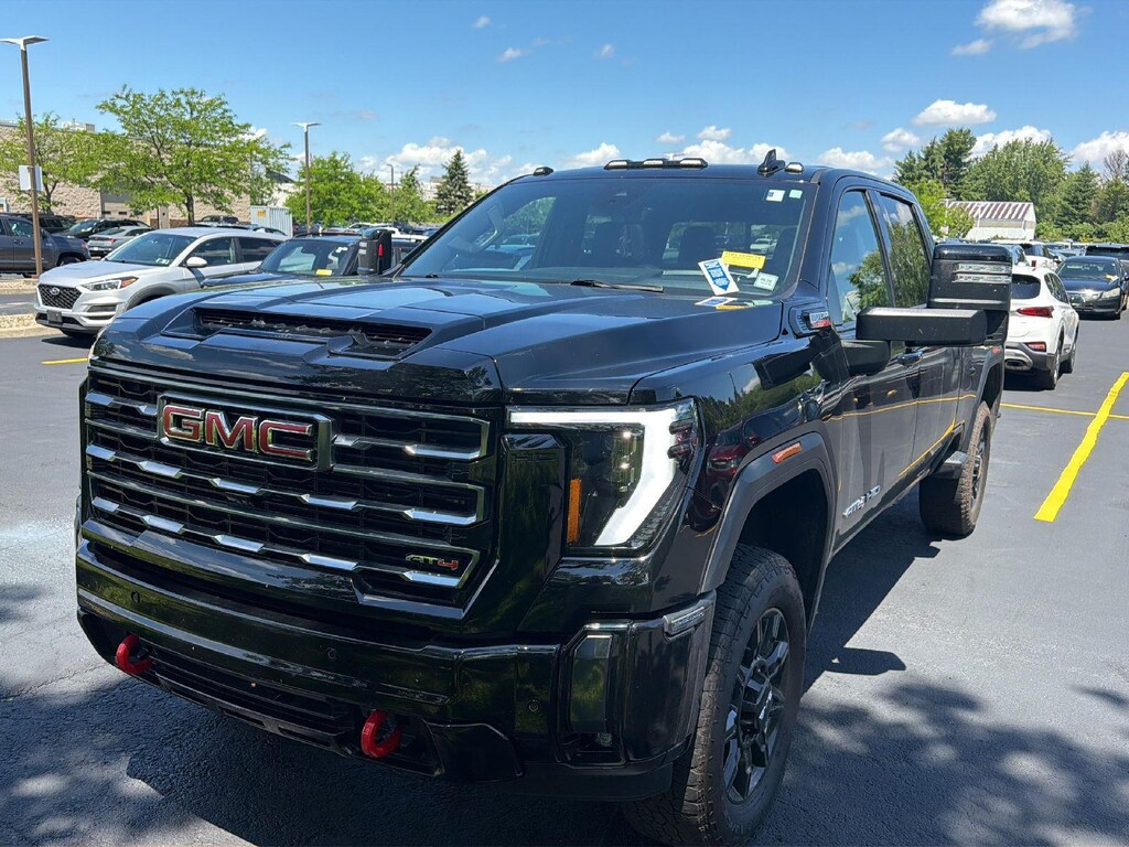 Used 2024 GMC Sierra 2500HD AT4 Truck