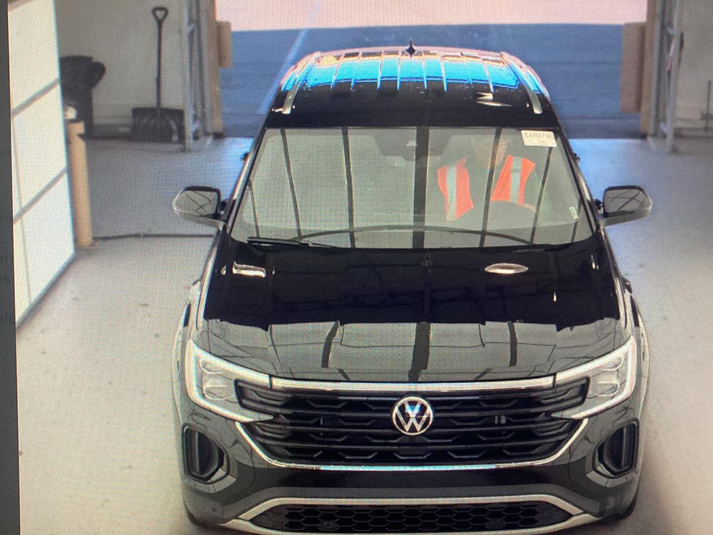 Used 2026 Volkswagen Atlas Cross Sport 2.0T SE w/Technology SUV