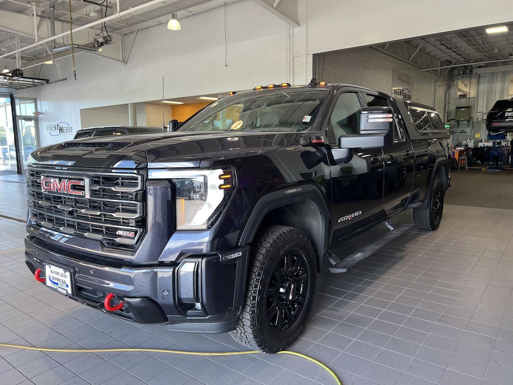Used 2024 GMC Sierra 2500HD AT4 Truck