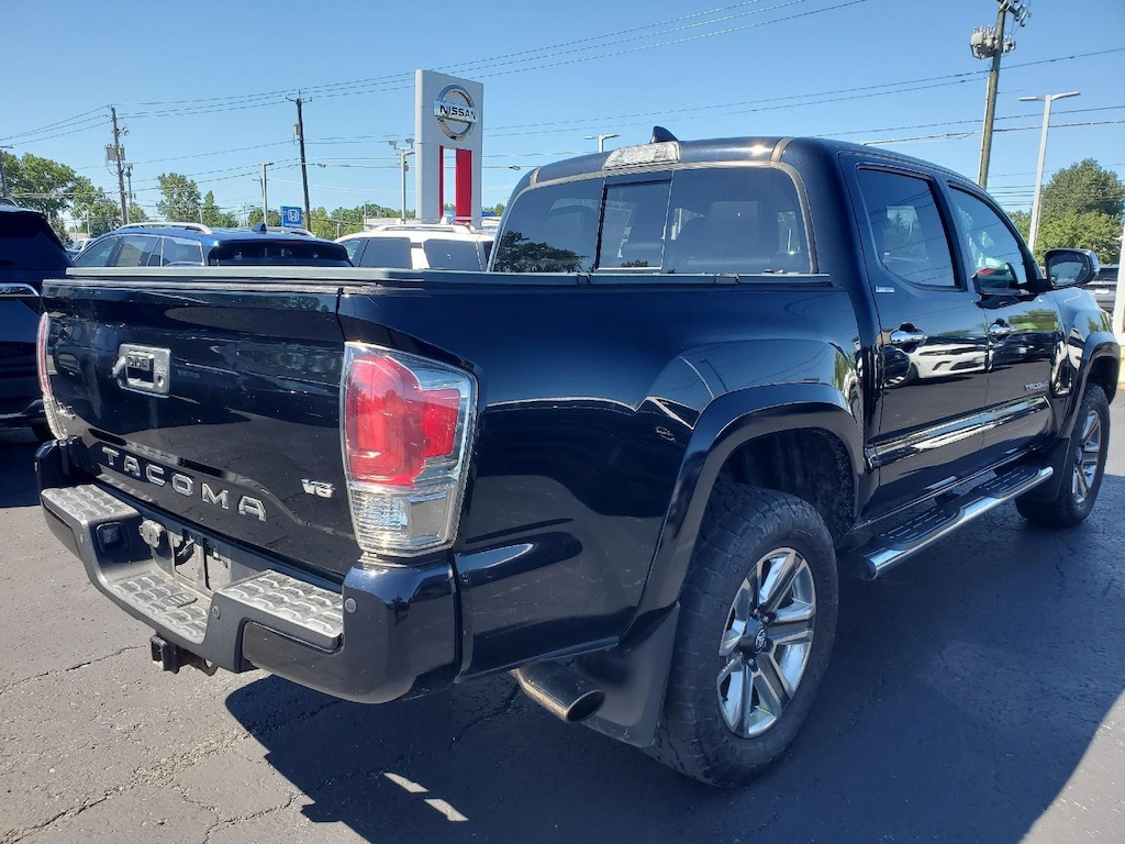 Used 2019 Toyota Tacoma Limited Truck