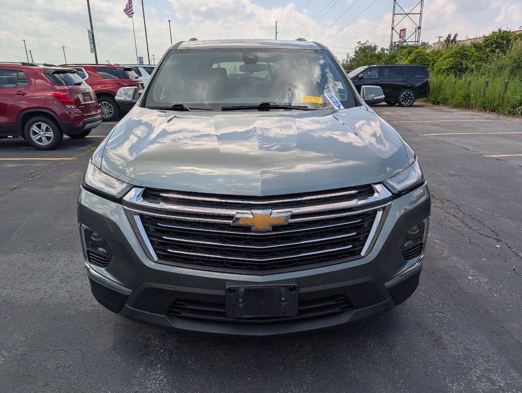 Used 2023 Chevrolet Traverse LT Cloth SUV