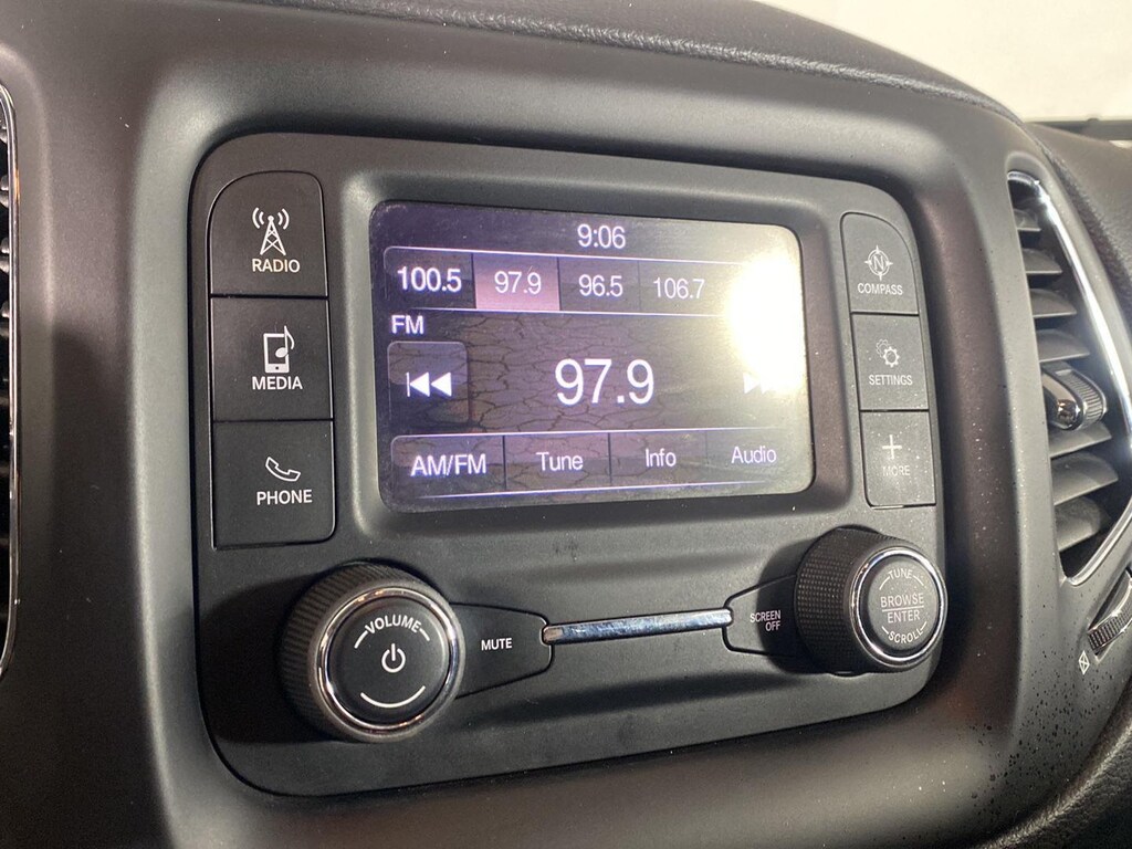 Used 2018 Jeep Compass Latitude SUV
